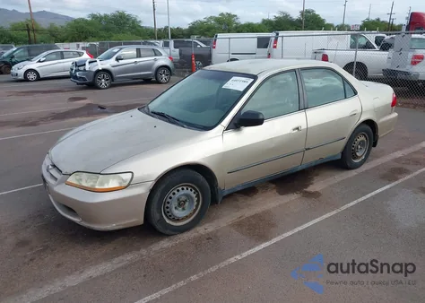 2000 Honda Accord 2.3 Lx z USA, uszkodzony, nr VIN JHMCG5648YC010008